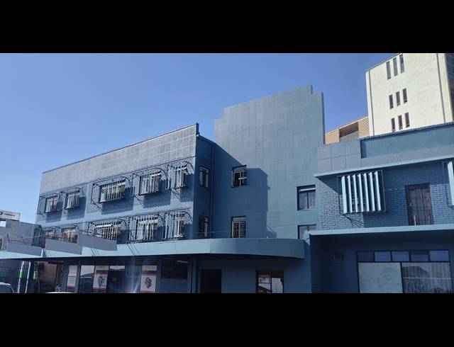 1,802M² BUILDING FOR SALE IN SONHEUWEL